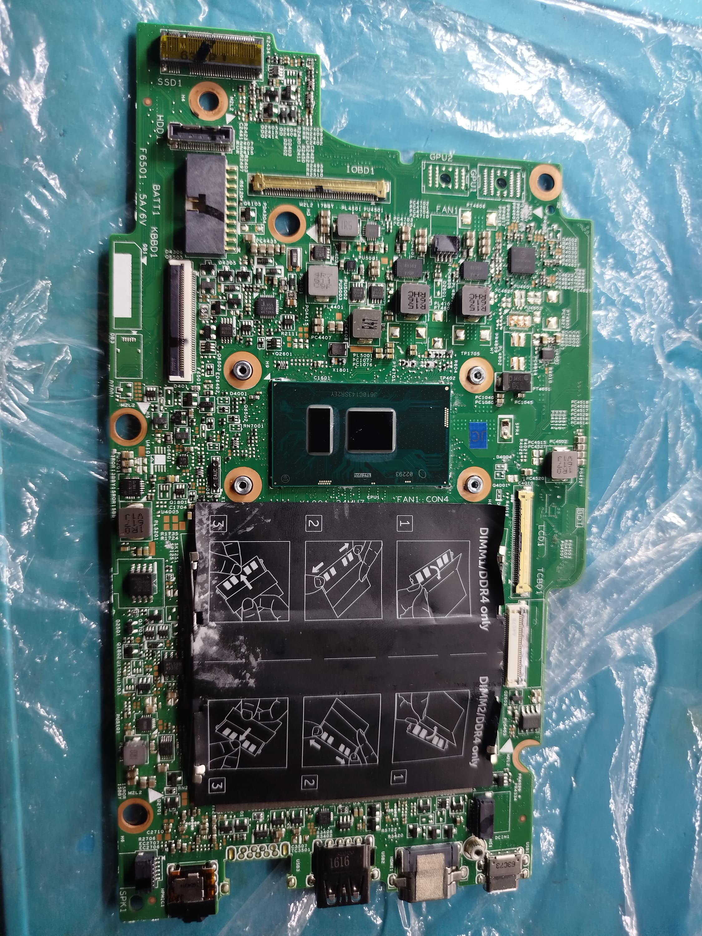 Tarjeta madre Dell Inspiron 13 5368 F5504:1 (Donante)