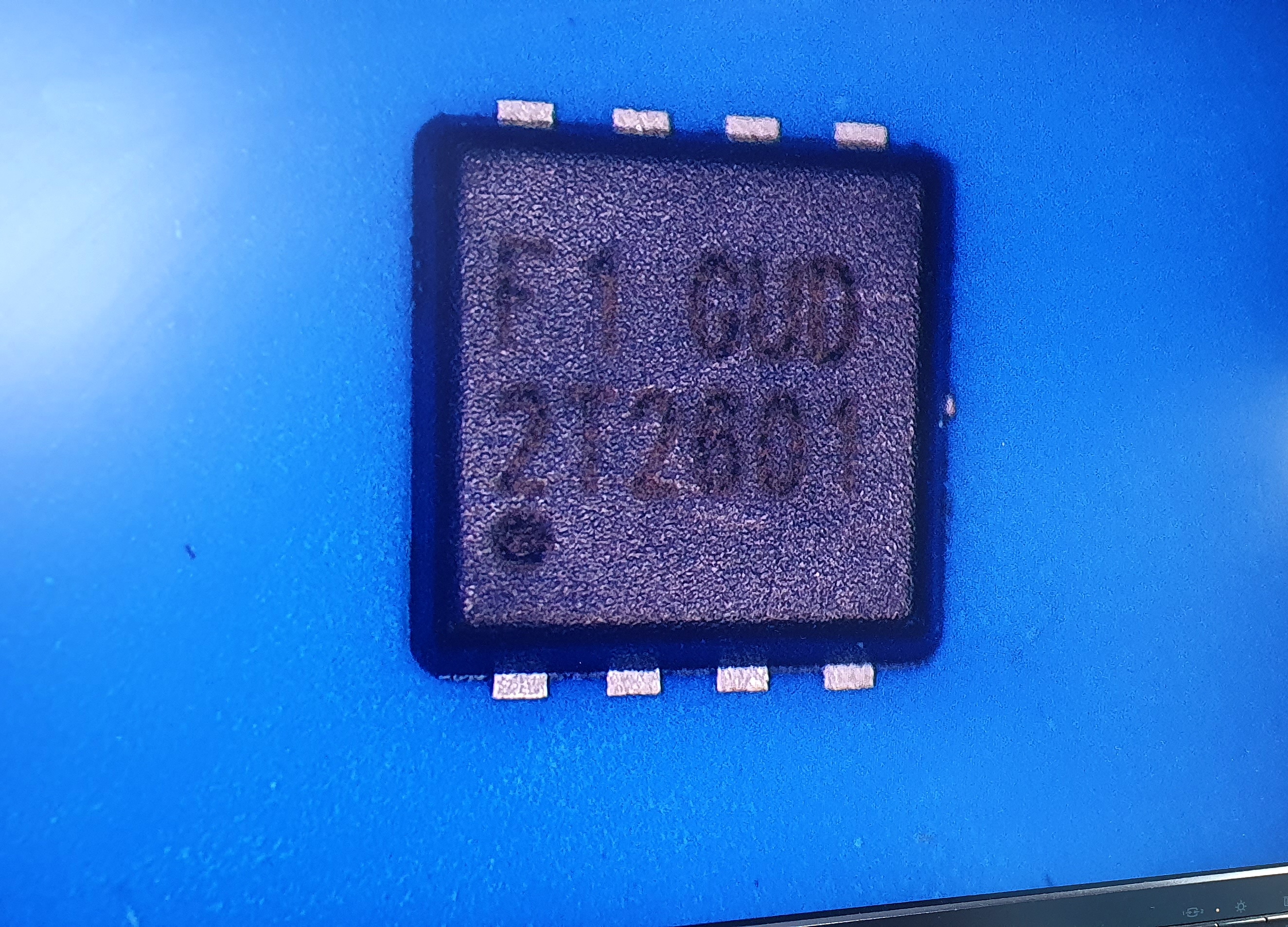 CHIP MOSFET PE600BA